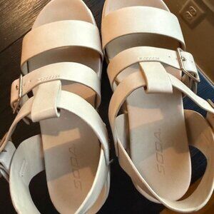 SODA White Platform Sandals Womens Strappy Buckle Summer Shoes Vegan Leather